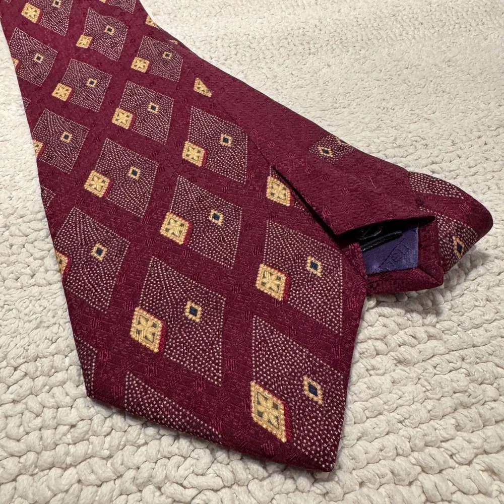 Nautica Tie Burgundy Geometric Diamond 100% Silk Business Formal USA Art Deco